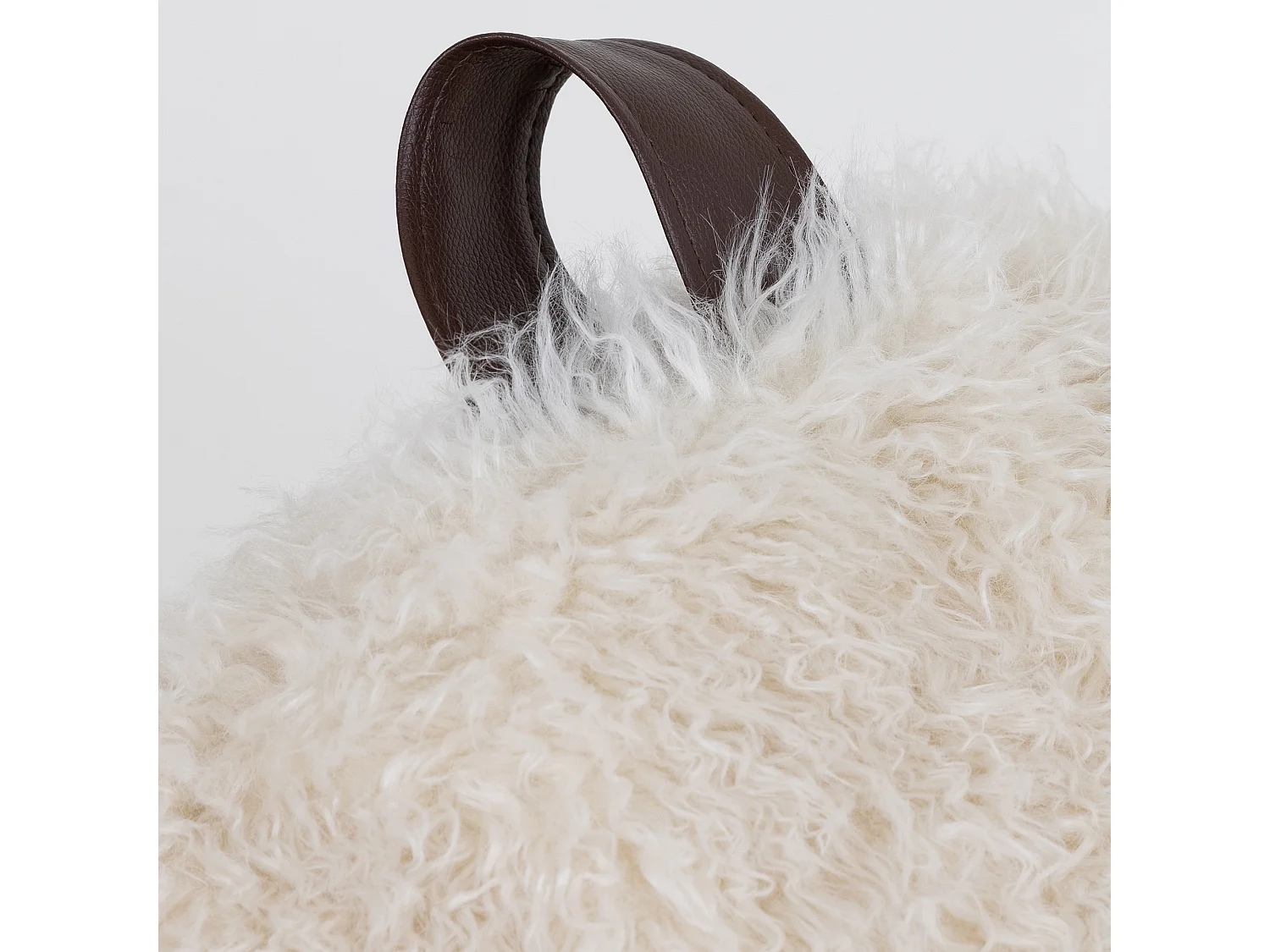 Pouf imitation fourrure beige - COCOON