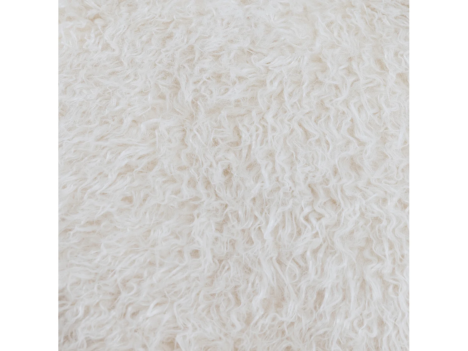 Pouf imitation fourrure beige - COCOON