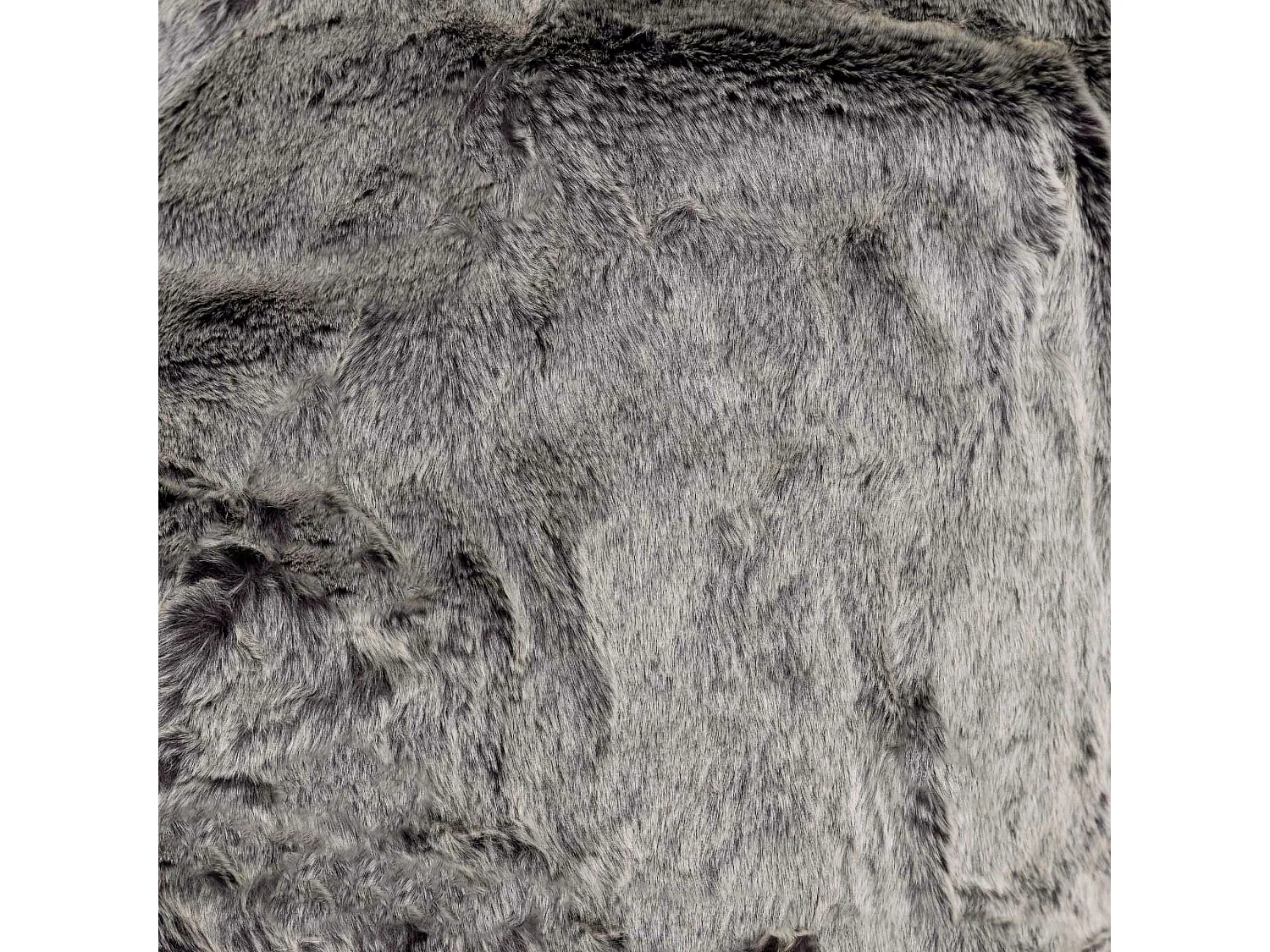 Pouf imitation fourrure gris loup - DREAM