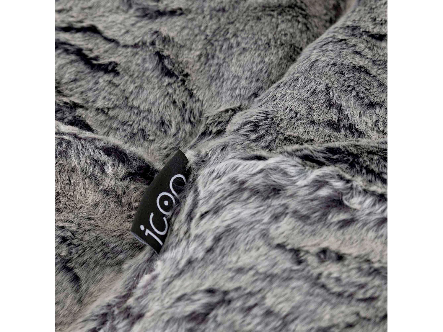 Pouf imitation fourrure gris loup - DREAM