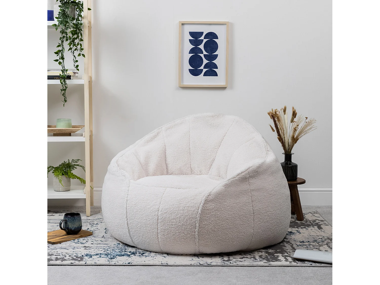 Pouf fauteuil en molleton sherpa crème