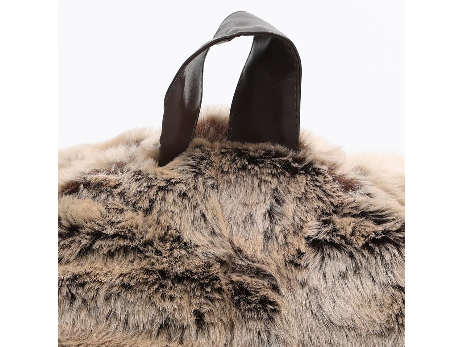 Pouf imitation fourrure beige vison - COCOON