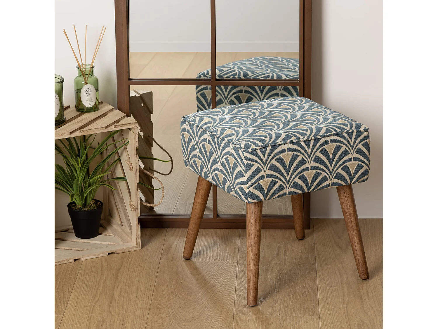 Taburete auxiliar con motivos jacquard 38 x 38 x 42 cm