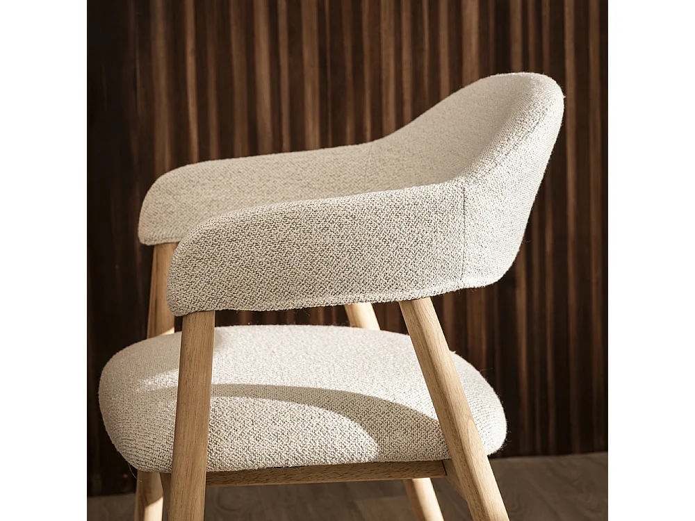 Marina - Lot de 2 fauteuils de table en tissu bouclette et bois - Beige