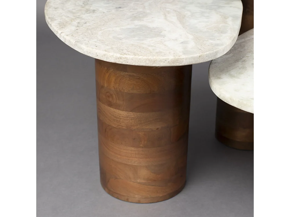 Suki - Lot de 3 tables basses organiques gigognes en marbre et bois - Bois foncé et blanc
