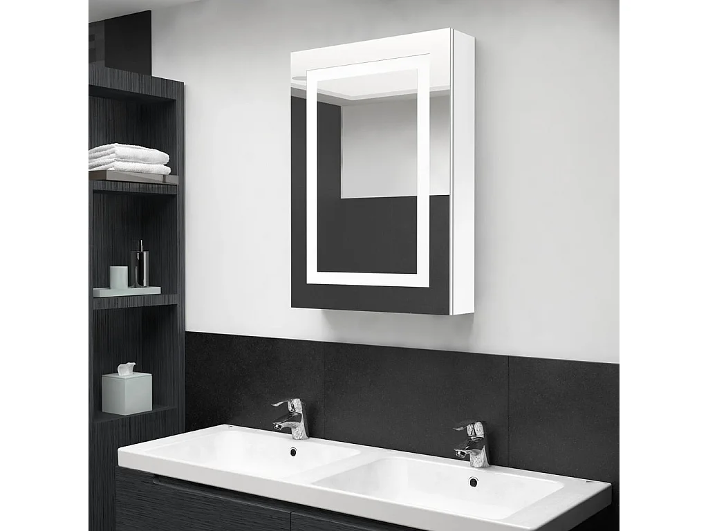 Badkamerkast met spiegel en LED 50x13x70 cm glanzend wit