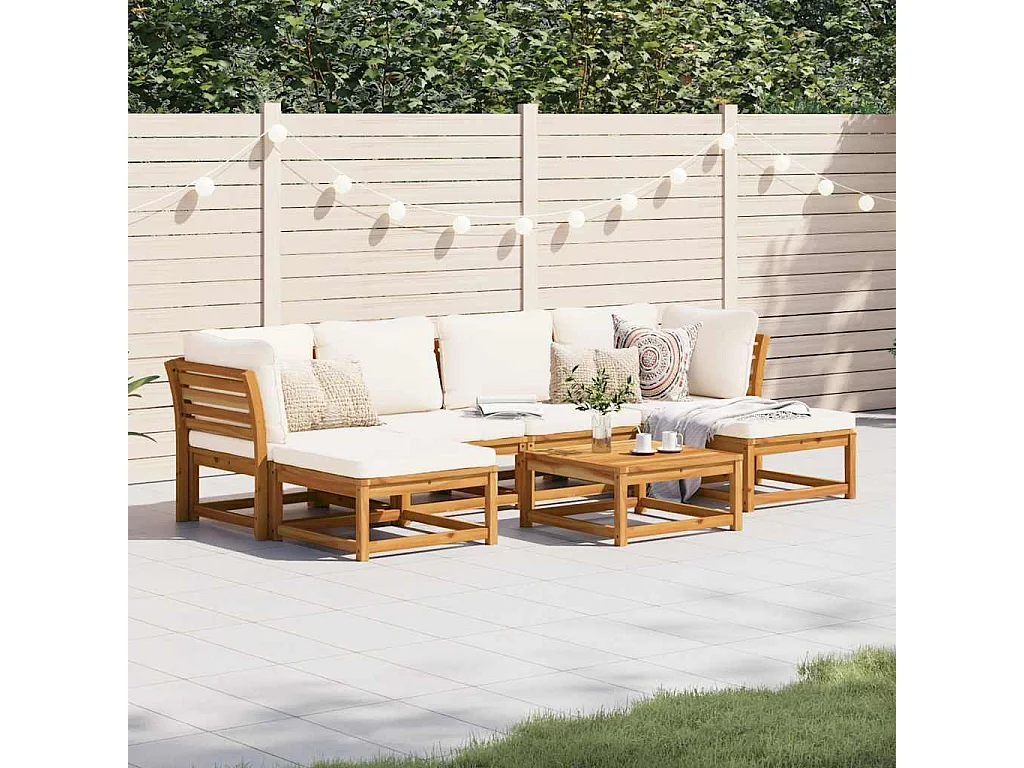 Modularny zestaw mebli ogrodowych z litego drewna akacjowego z poduszkami zapewniającymi wygodne siedzenie