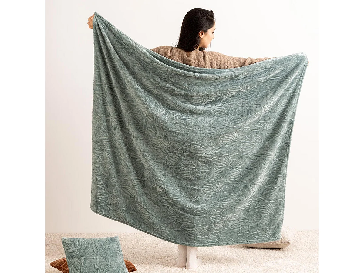 Plaid flanelle Bleu givré motif en relief 180 x 230 cm