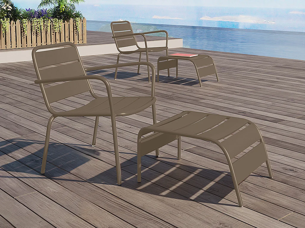 Fauteuil bas de jardin empilable + repose pied en métal - Taupe - MIRMANDE de MYLIA