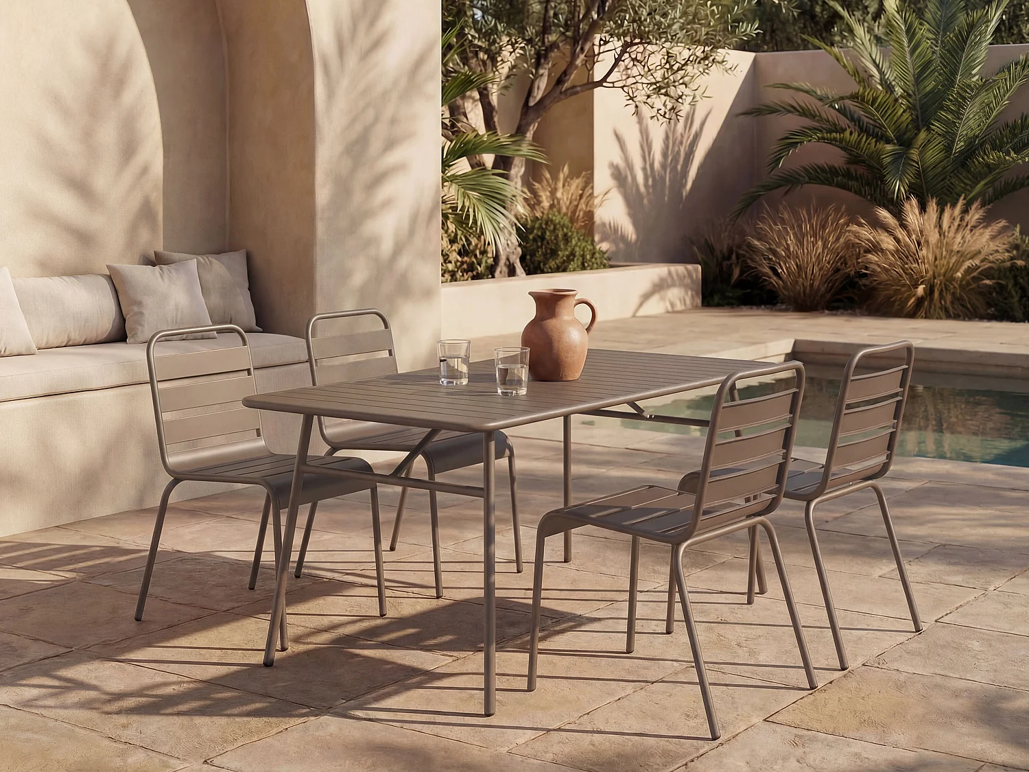 Salle à manger de jardin en métal - une table L.160 cm et 4 chaises empilables - Taupe - MIRMANDE de MYLIA