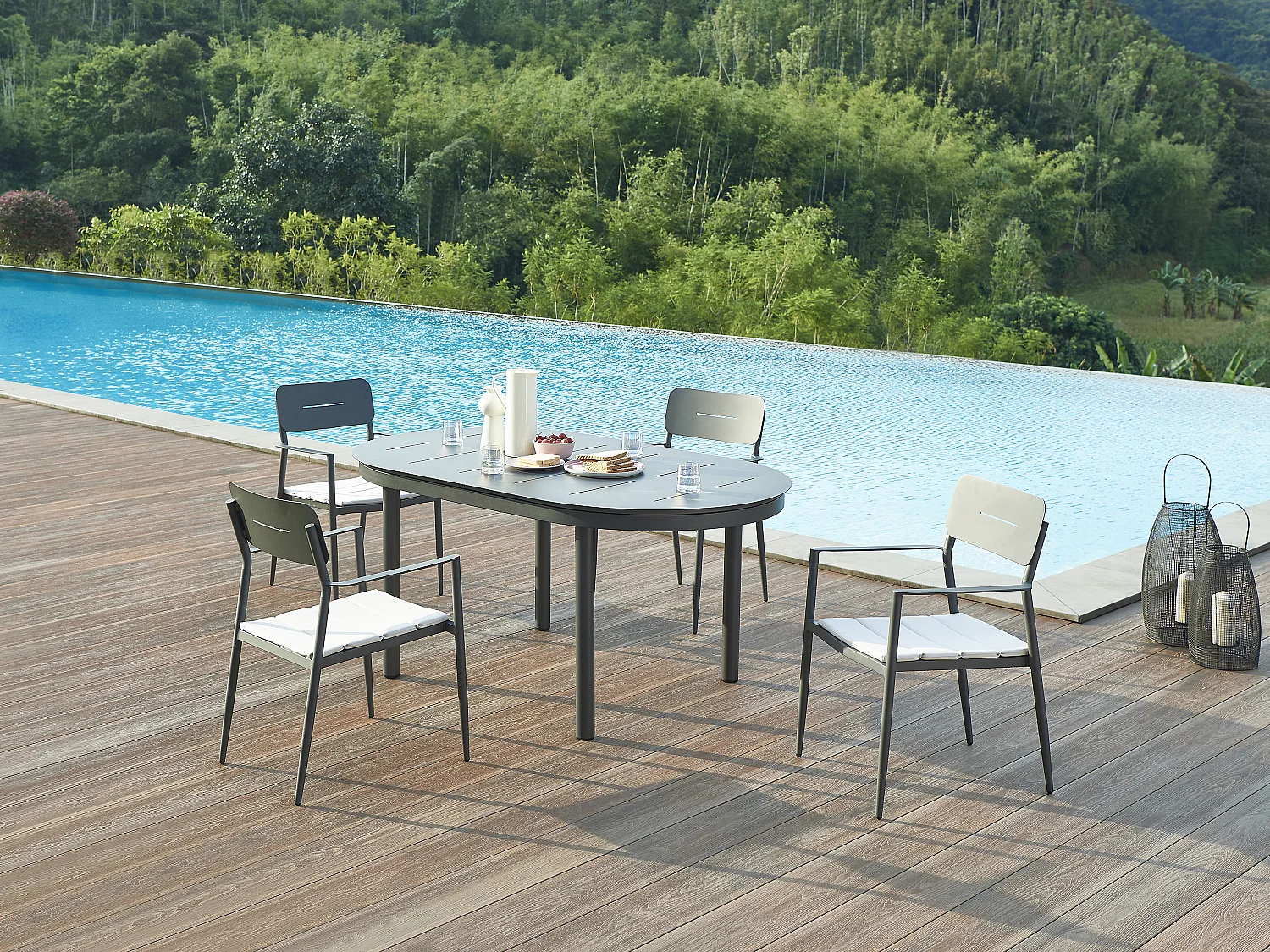Salle à manger de jardin en aluminium : table extensible L.170/220 cm et 4 fauteuils empilables - Anthracite - LOTTYS de MYLIA