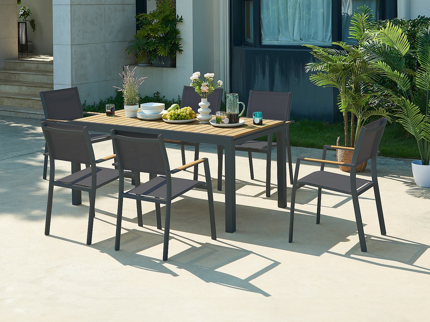 Vente-unique Garten-Essgruppe, Tisch Ausziehbar 170/230 Cm + 6 Stapelbare Sessel - Aluminium & Polywood - Holzfarben Hell & Anthrazit - Macila Von Mylia