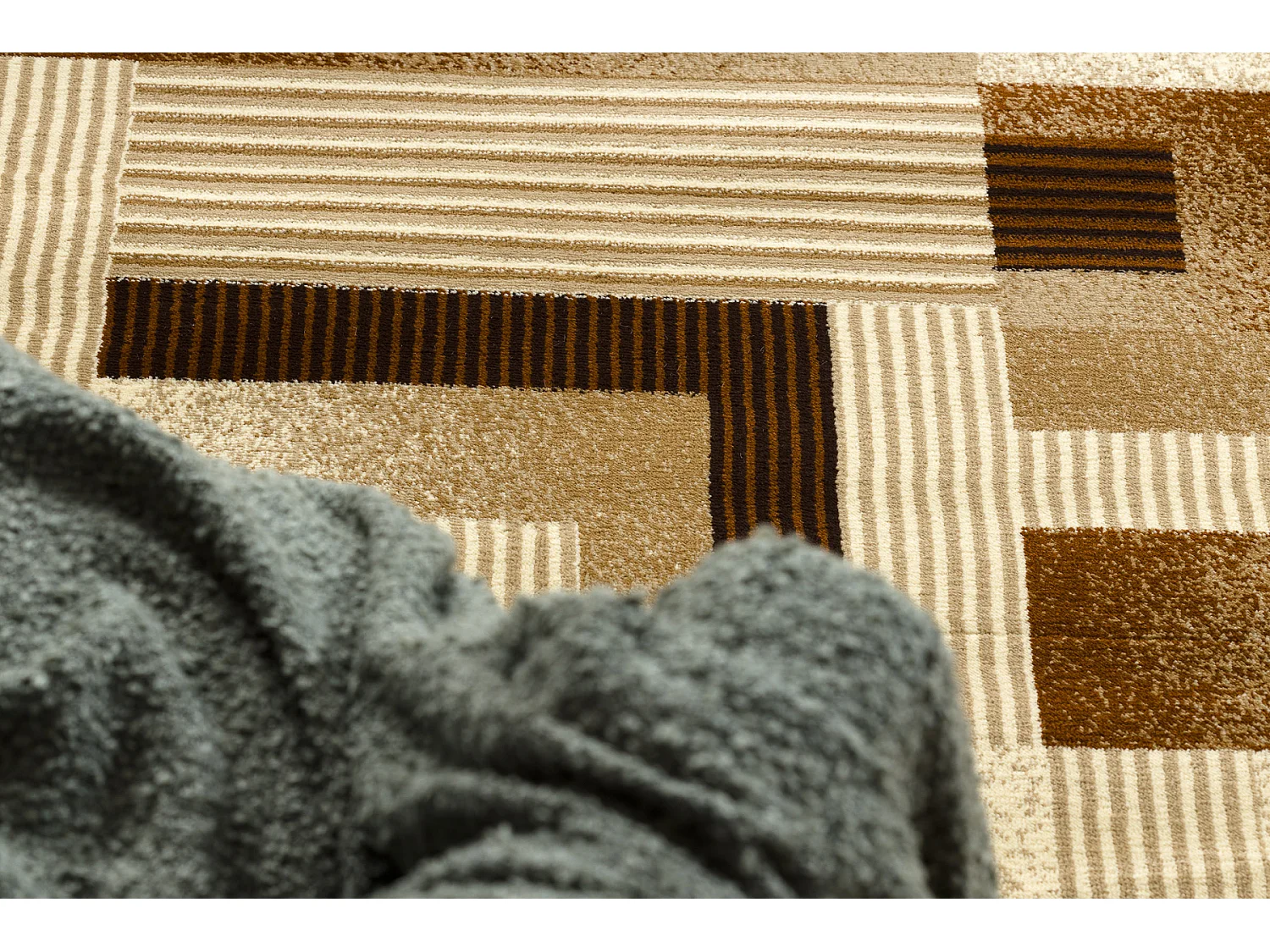 Teppich ROYAL G2069 Geometrisch, Linien - Creme 200x290 cm