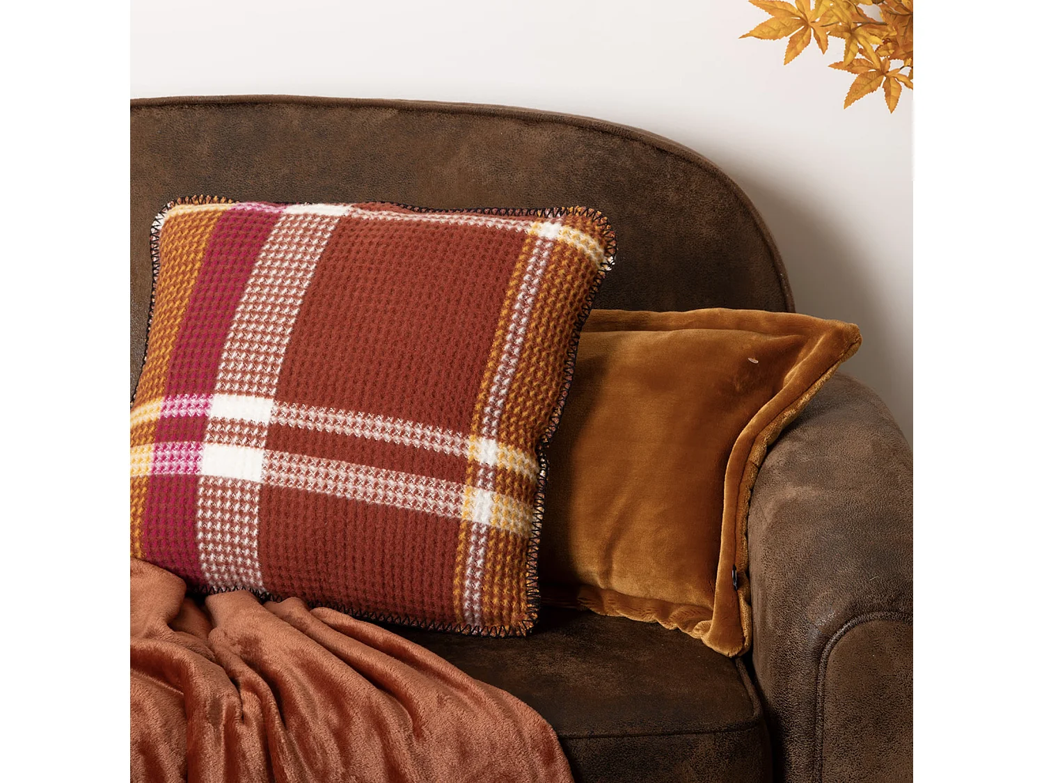 Coussin décoratif Nid d'abeille motif tartant Terracotta 45 x 45 cm