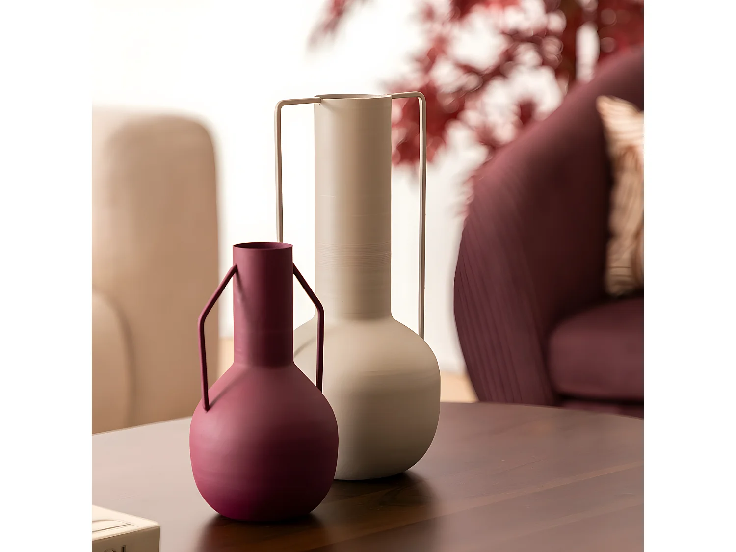 Vase amphore en métal Rouge Rubis design moderne H 20 cm