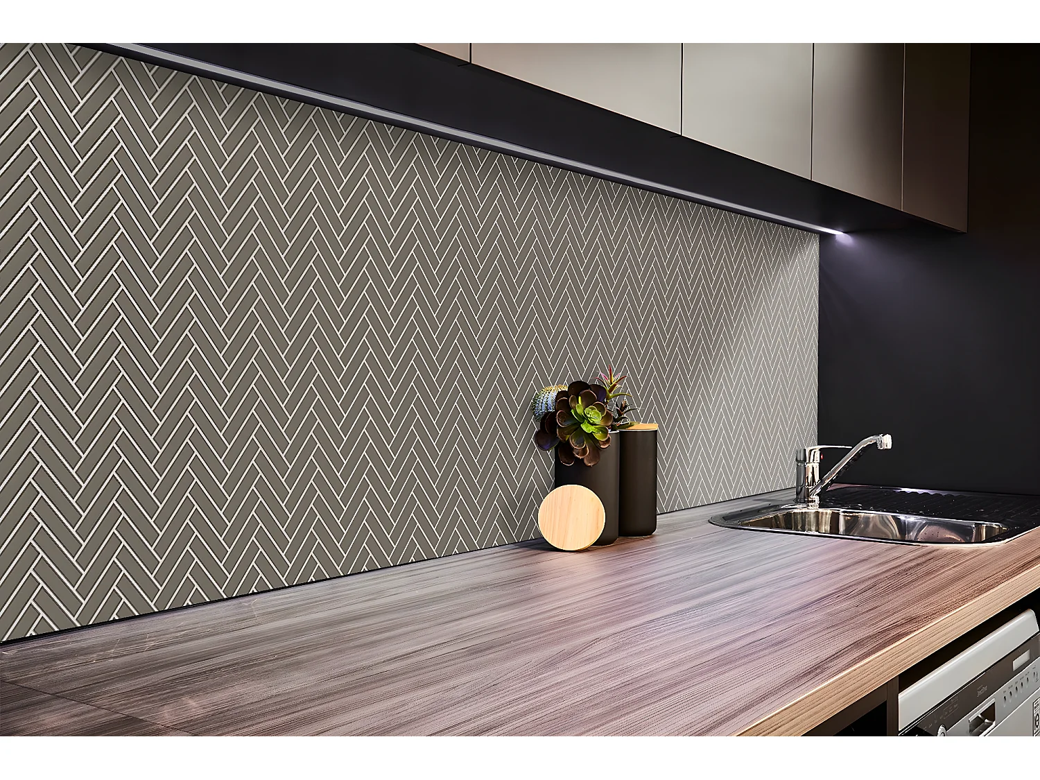 Vinyl-Wandpaneele, selbstklebende Vinylplanken – 100 x 50 cm – Fischgrätenmuster