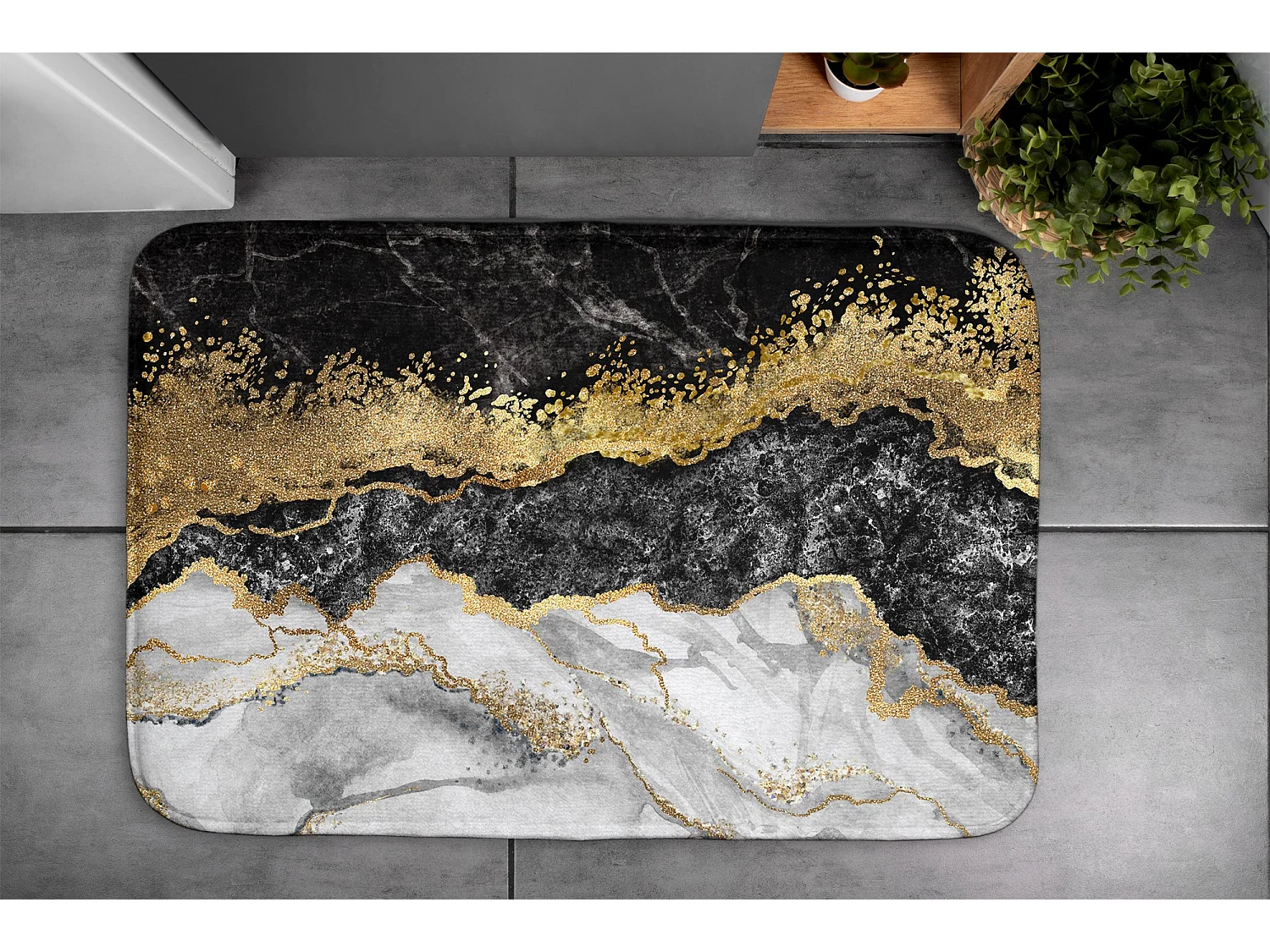 Luxuriöser Badezimmerteppich 75 x 45 cm – weicher Badeteppich aus goldenem Marmor