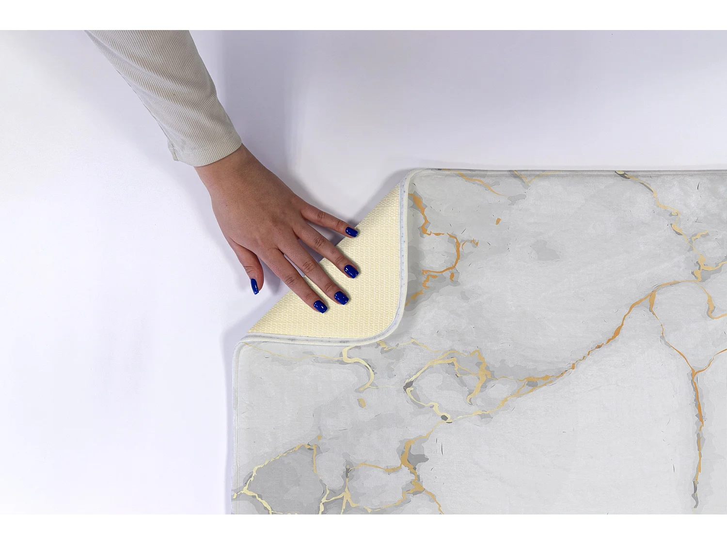 Weicher Badezimmerteppich 75x45 cm - Rutschfester Badezimmerteppich Heller Marmor