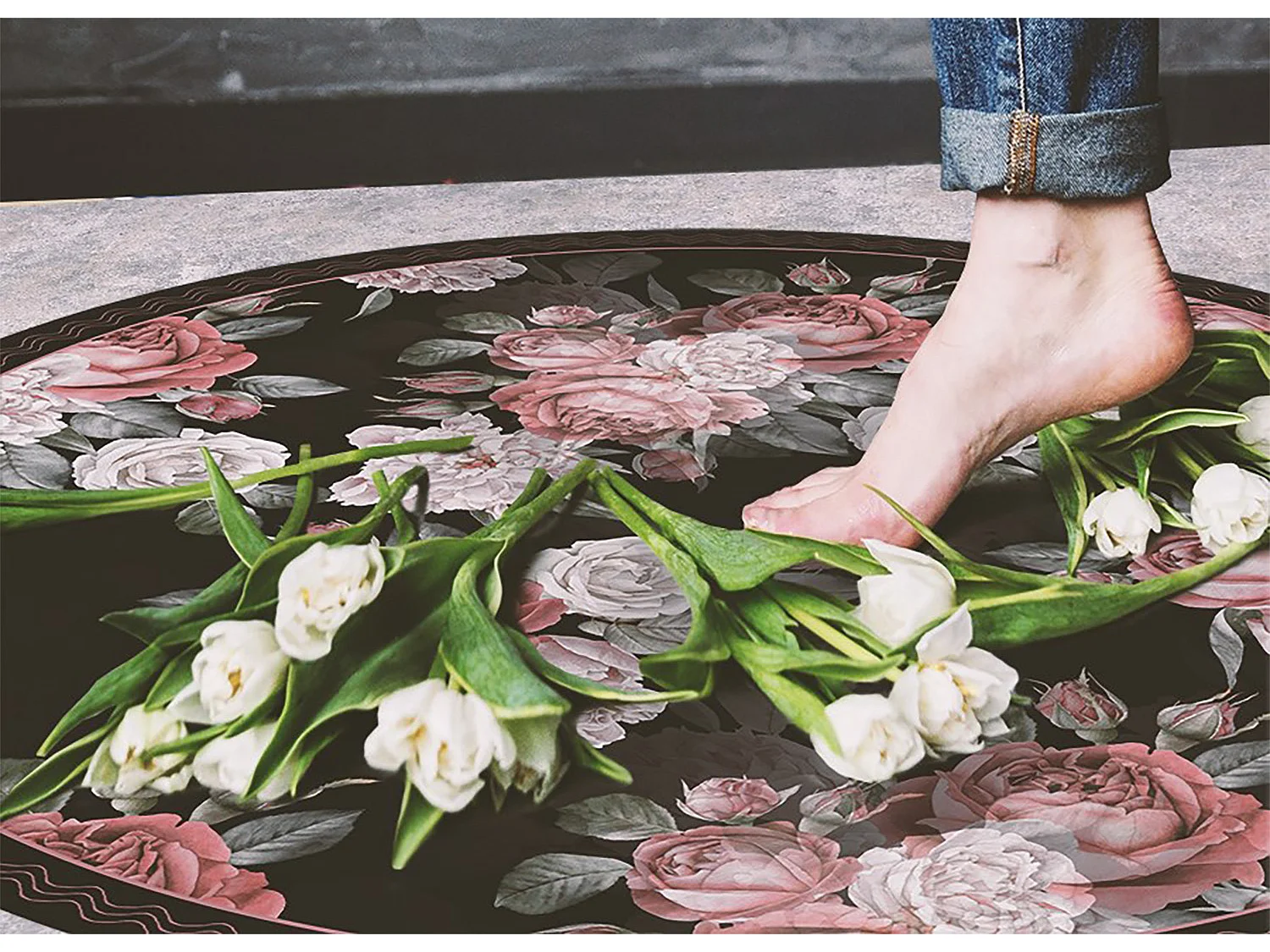 Tapis Vinyle 140cm PVC Linoléum Imperméable Pour la Cuisine Salon Rond - Des roses