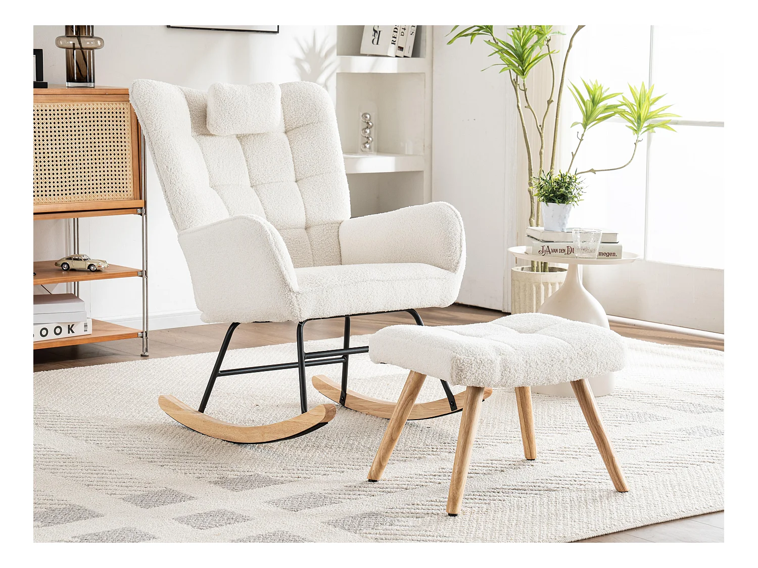 Fauteuil à bascule、Rocking chair en tissu bouclette - avec oreiller et repose-pieds - Blanc
