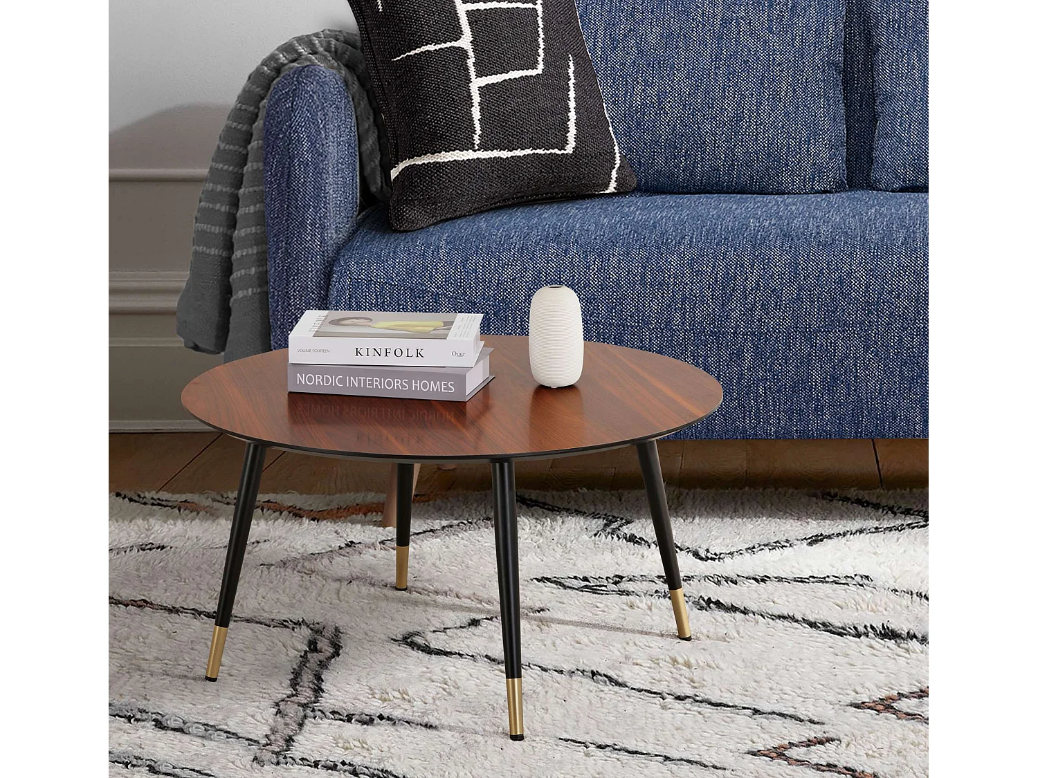 Table basse ronde de diamètre 80 cm en finition mélaminé imitation noyer - MATIS