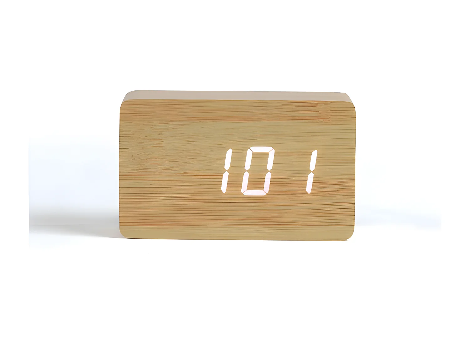 Réveil digital aspect bois