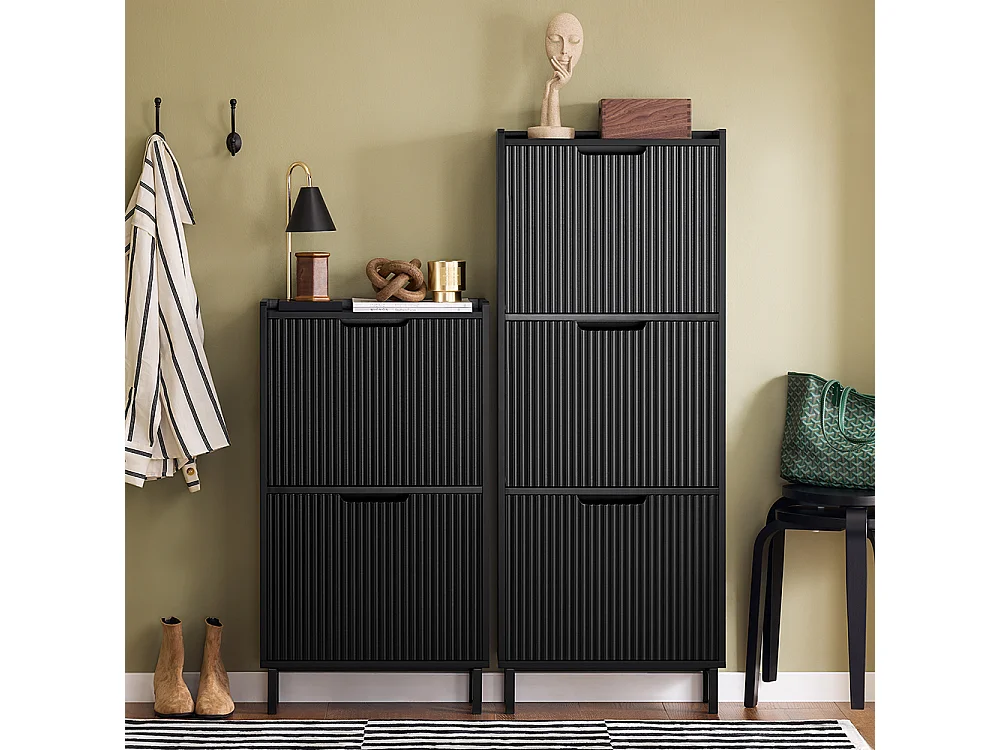 SoBuy Schoenenkast Met 3 Klapdeuren - Ruimtebesparend 50x19x130 Cm Zwart FSR177-H-SCH