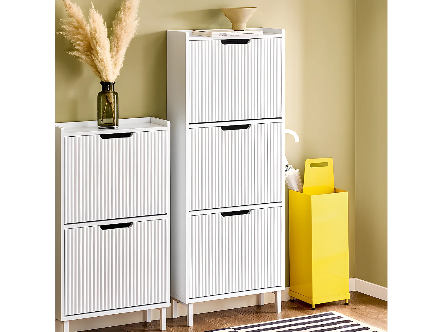 SoBuy Mobiletto portascarpe con 3 ribalte Mobile ingresso salvaspazio Regolabili Bianco 50x19x130cm FSR177-H-W