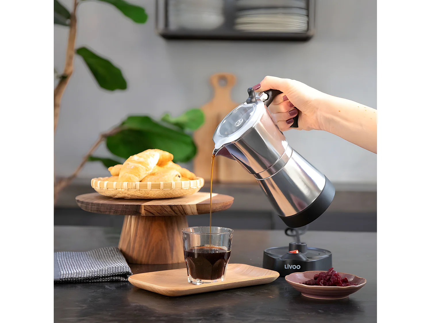 Cafetière italienne électrique acier 6 tasses