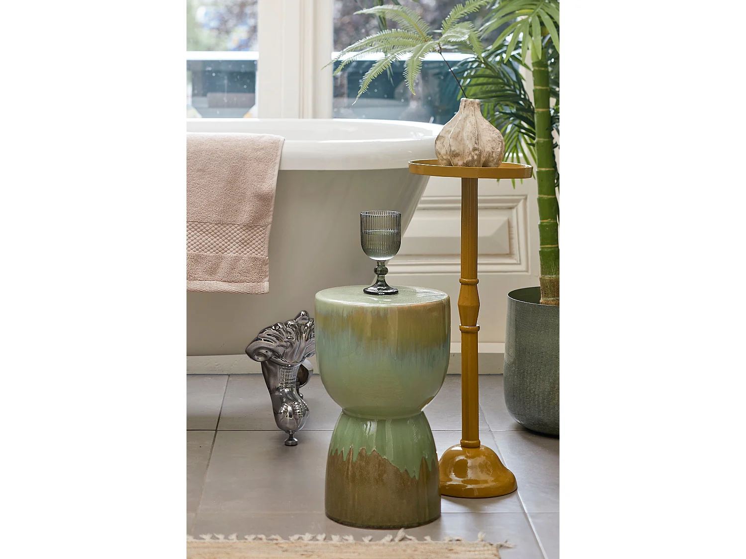 Table d'appoint en aluminium recyclé et mdf et mousse - 25 x 25 x 58 - Jaune foncé - DUCO