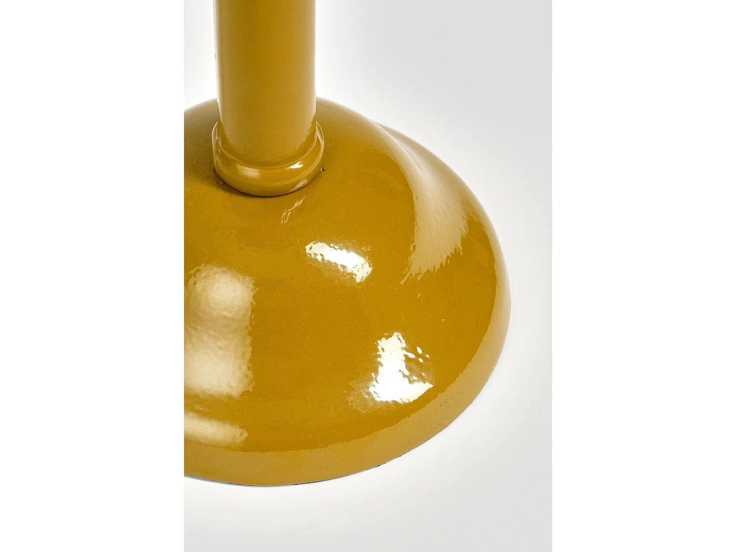 Table d'appoint en aluminium recyclé et mdf et mousse - 25 x 25 x 58 - Jaune foncé - DUCO