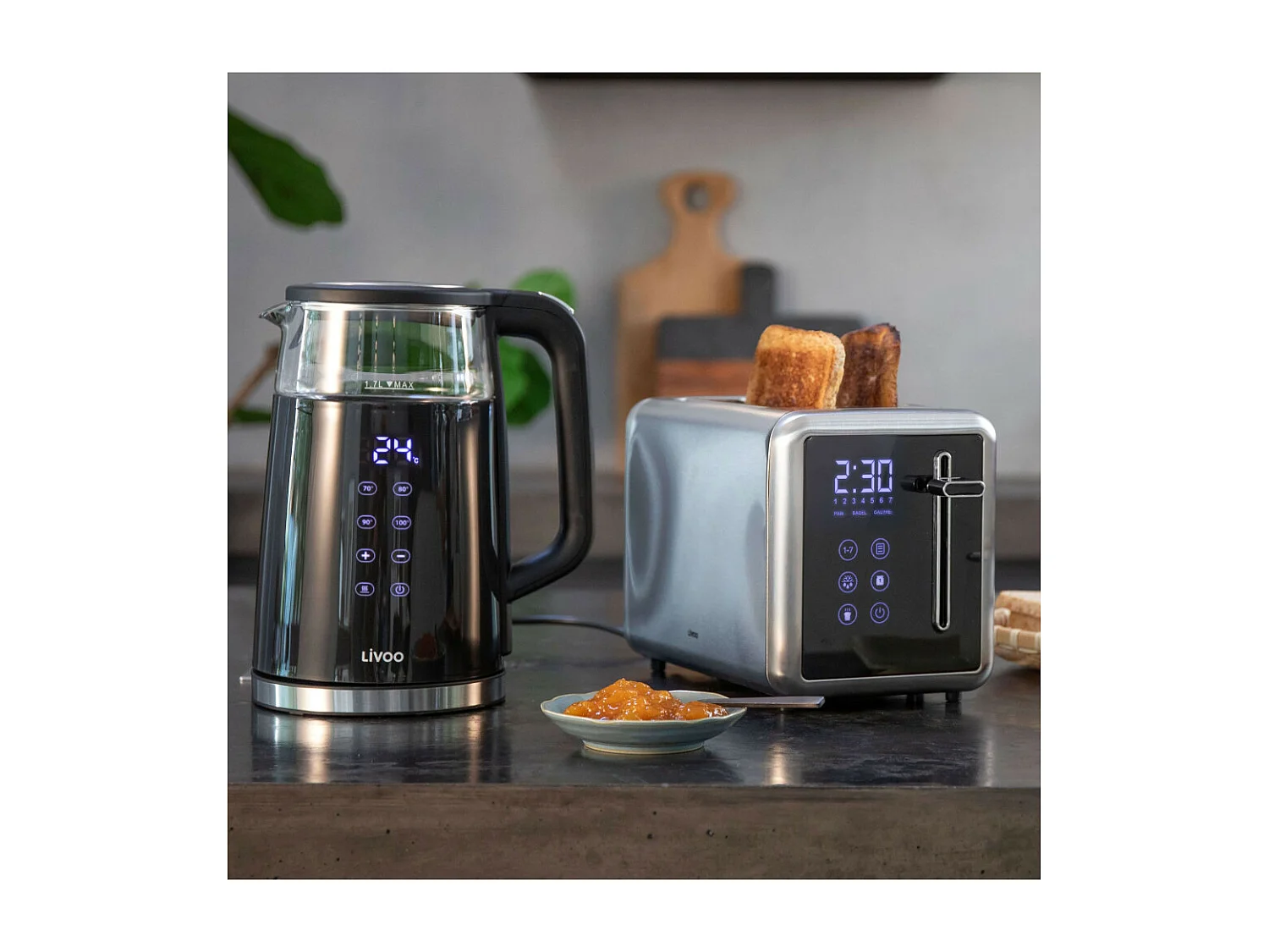 Bouilloire digitale noire design 1.7L