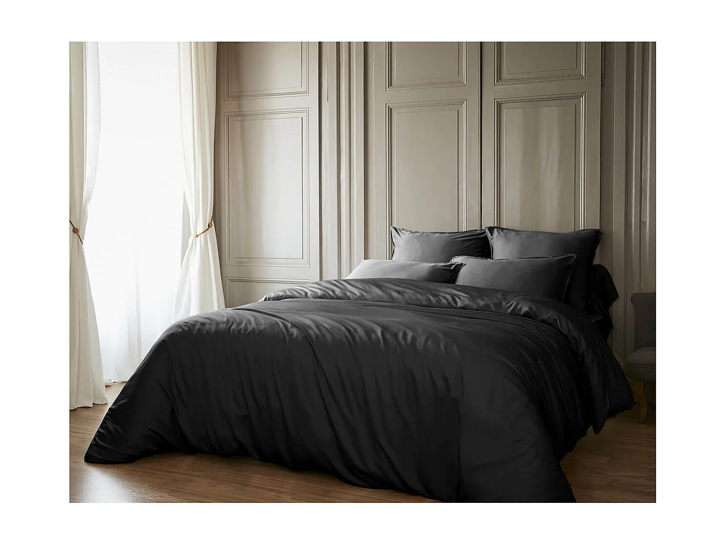DALIA - Housse de Couette 260x240cm 100 % Viscose de Bambou Noire