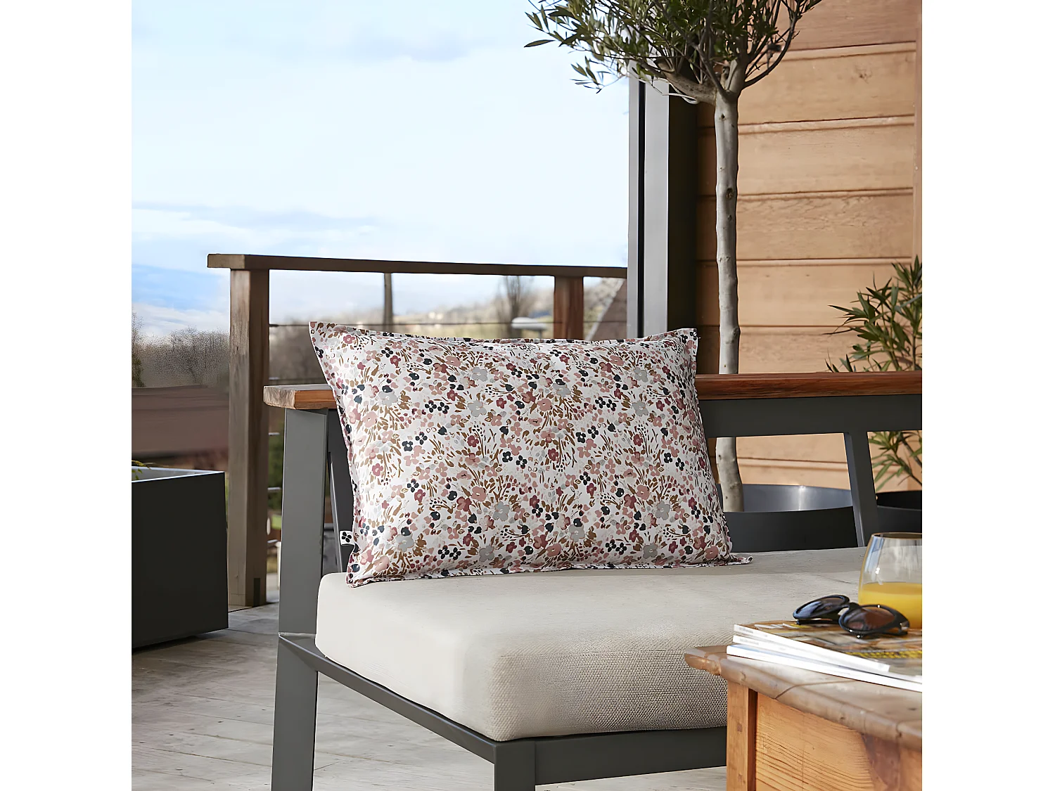 ANEMONE - Coussin 45x60 Déhoussable Tissu Déperlant Motif Fleuri