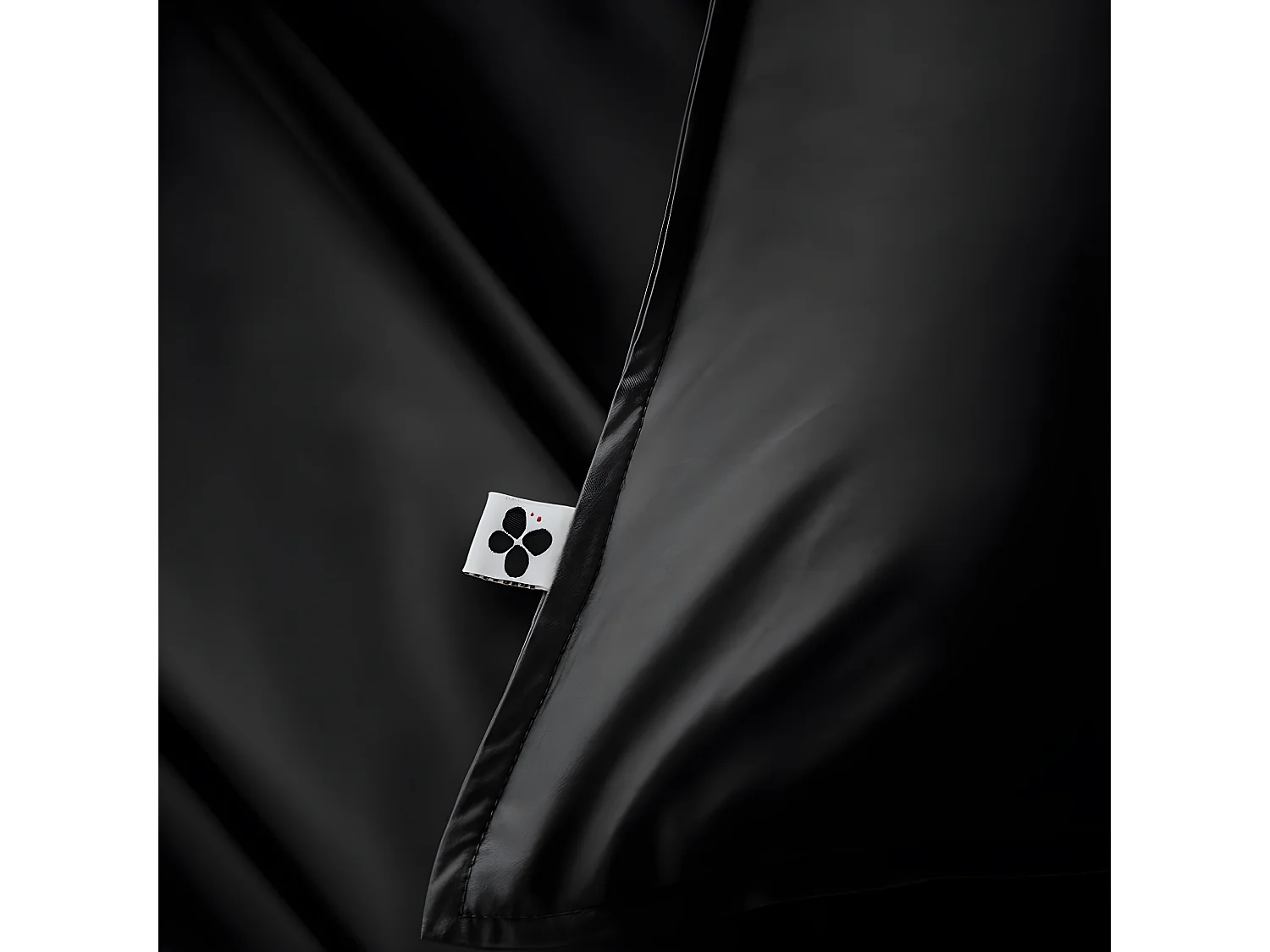 DALIA - Taie d'Oreiller 50x70cm 100 % Viscose de Bambou Noire