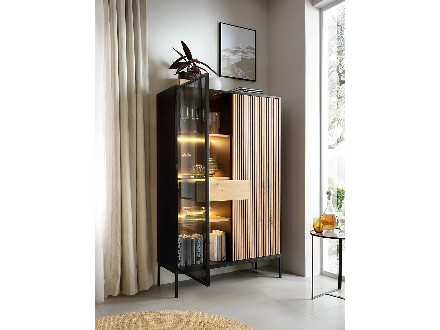 Vitrine haute - 2 portes avec tiroir et éclairage LED - Noir/Chêne Wotan - TOSENA