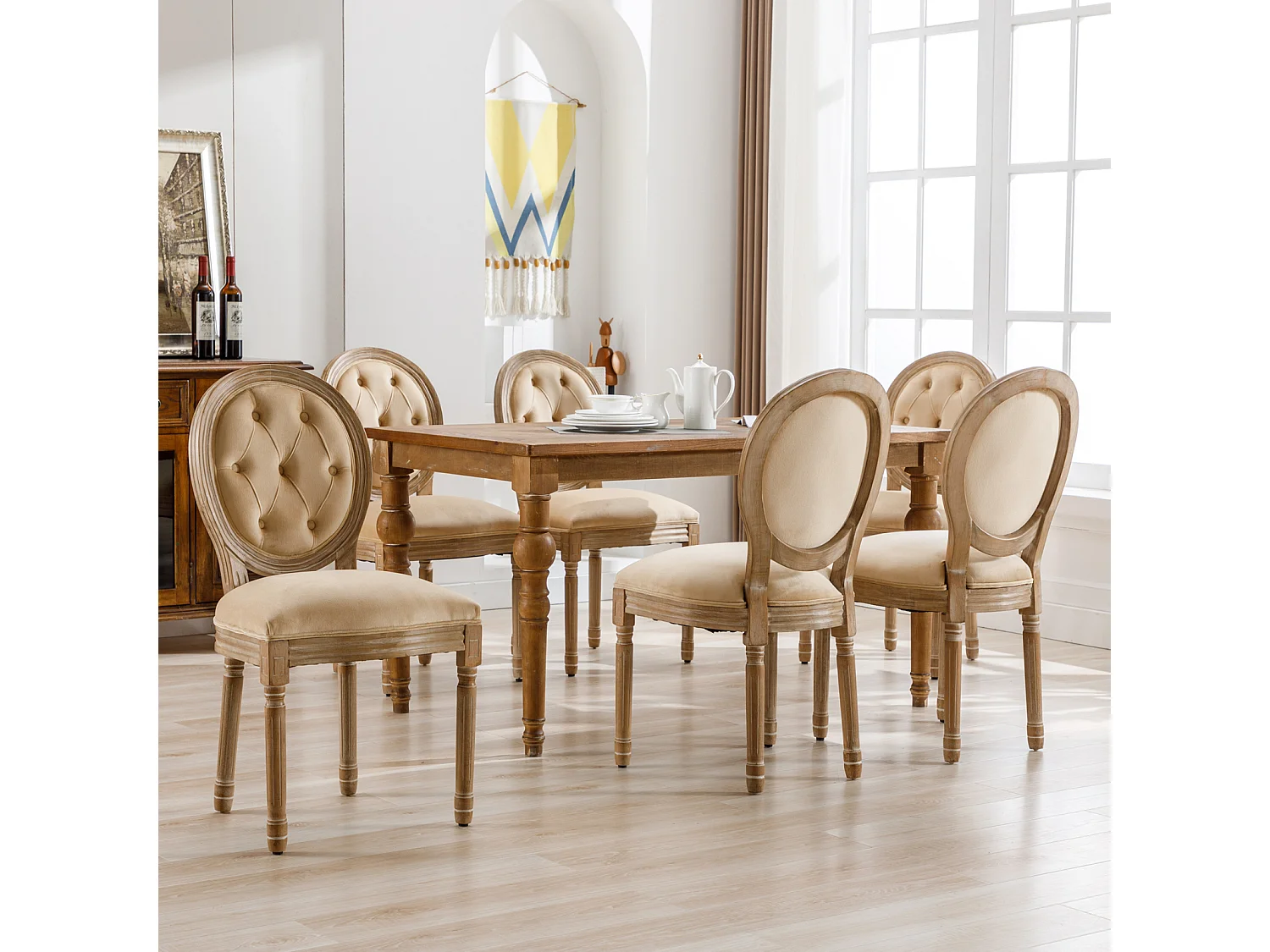 Set van 6 Medallion stoelen, met gecapitonneerde knopen, Louis XVI-stijl, poten van massief hout, zitting van linnen, 95x60x50cm, beige