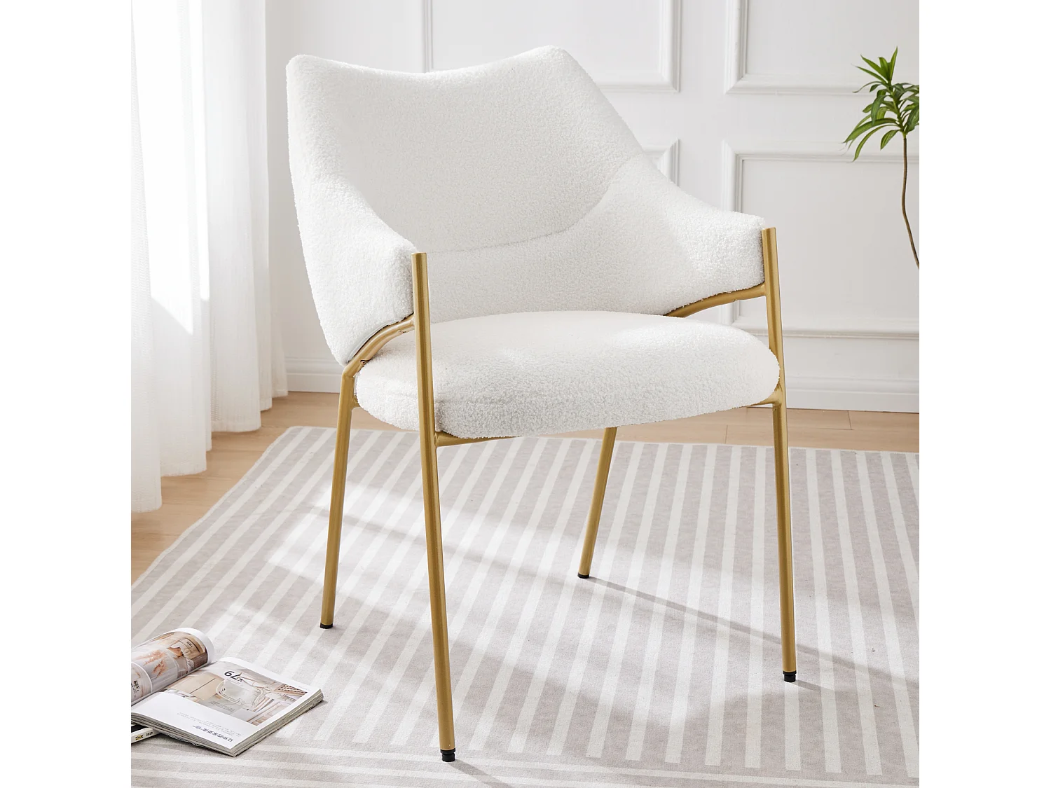 Chaise de salle à manger 1 pc, avec accoudoirs, tissu en peluche d'agneau, coussin de siège épais, 52.5x48x83.7cm beige