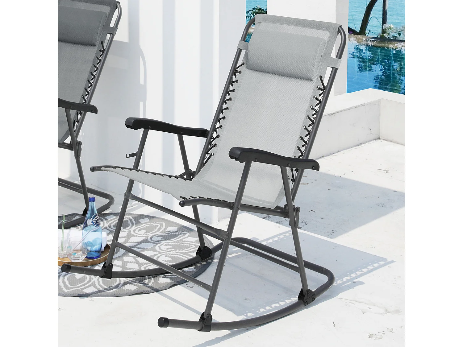 Fauteuil à bascule pliable avec appuie-tête