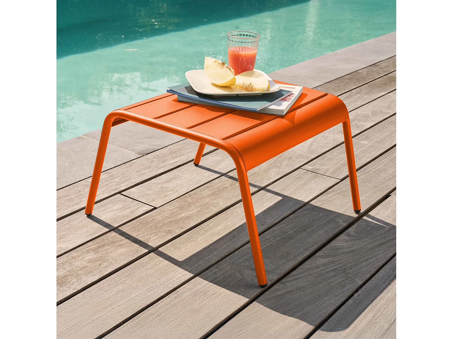 Repose pied en métal orange - Palavas