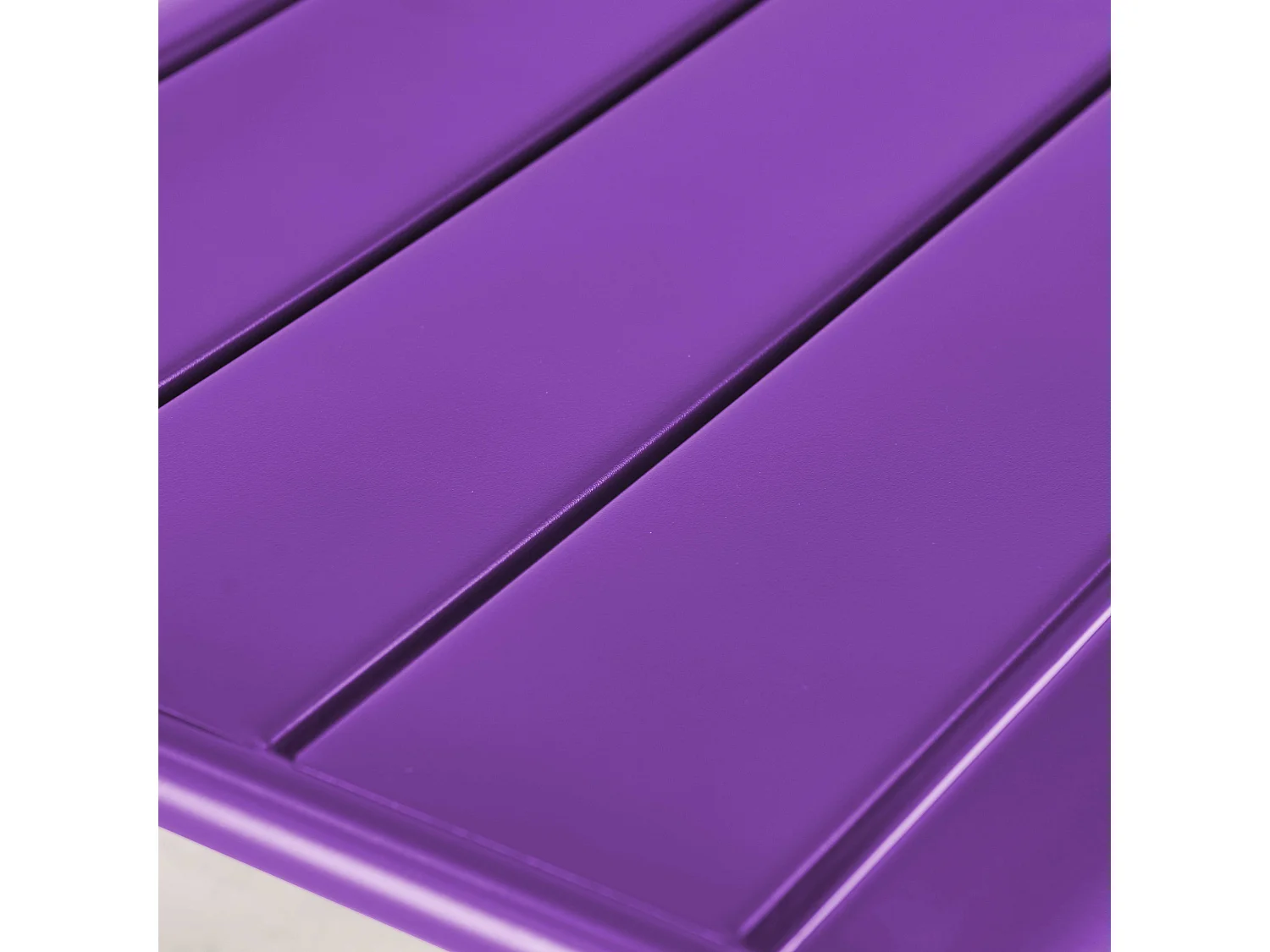 Repose pied en métal violet - Palavas