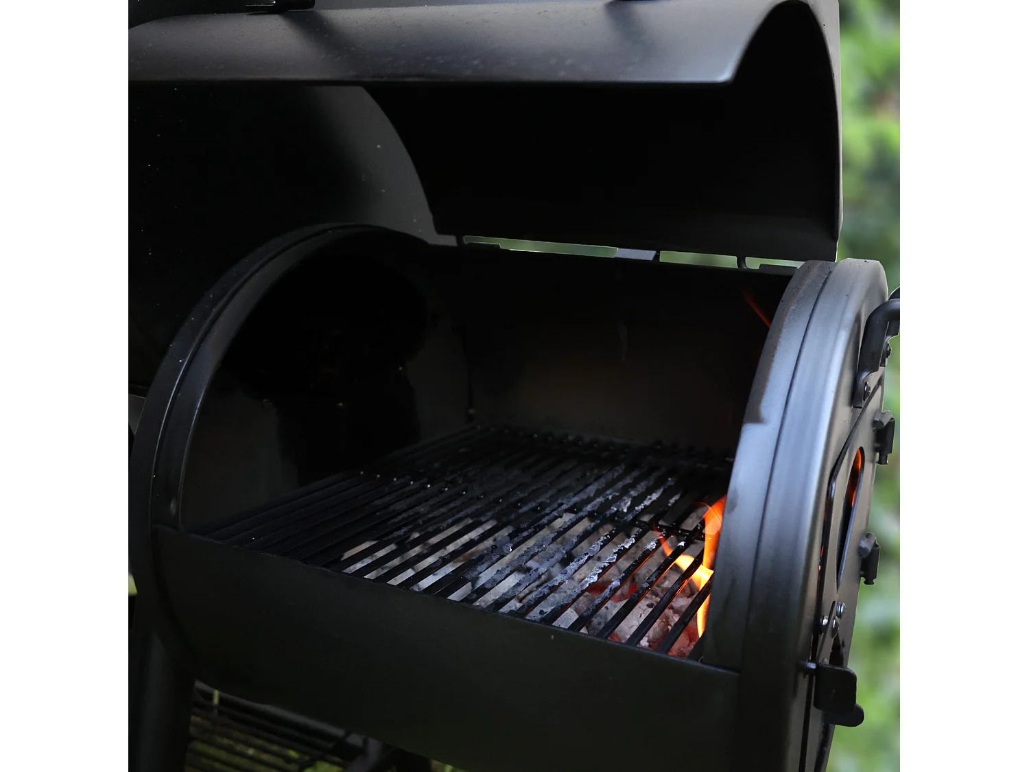 130kg Fumoir incl. 3 grilles