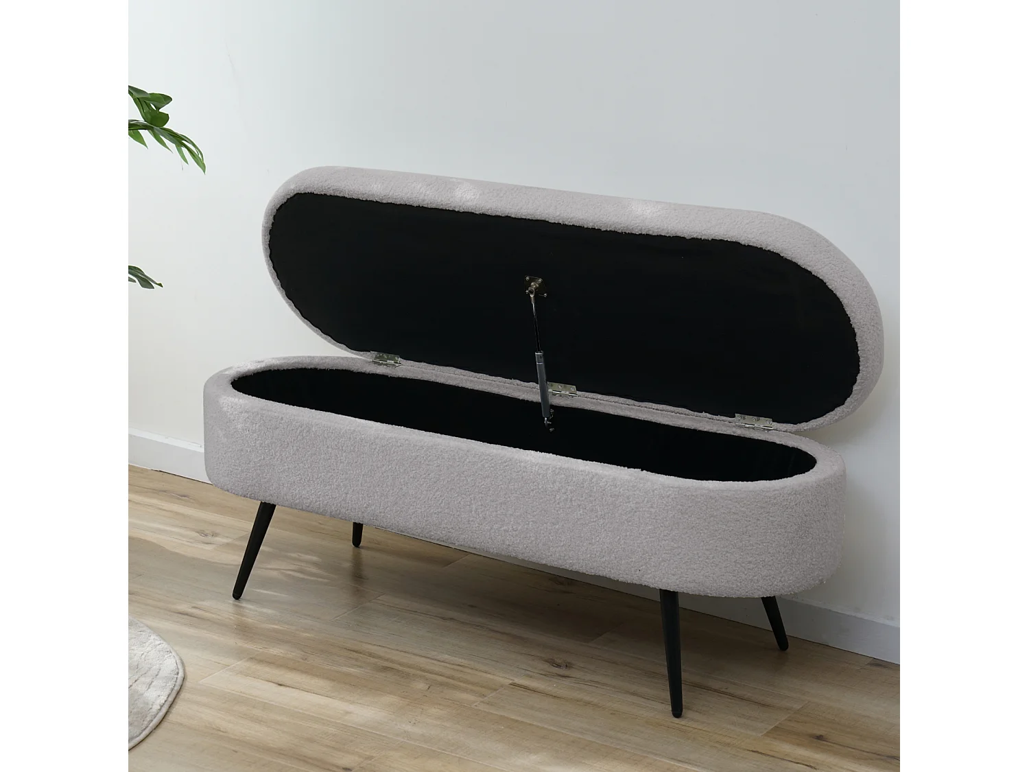 Banc avec d'espace de rangement