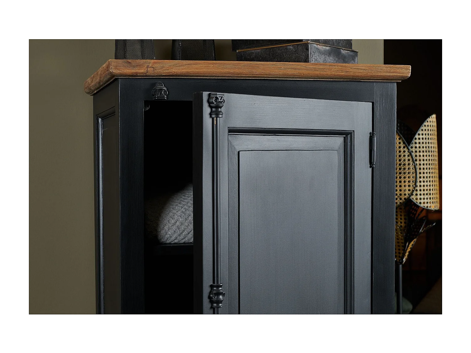 Bonnetière en teck noir 1 porte 2 tiroirs - DALILA