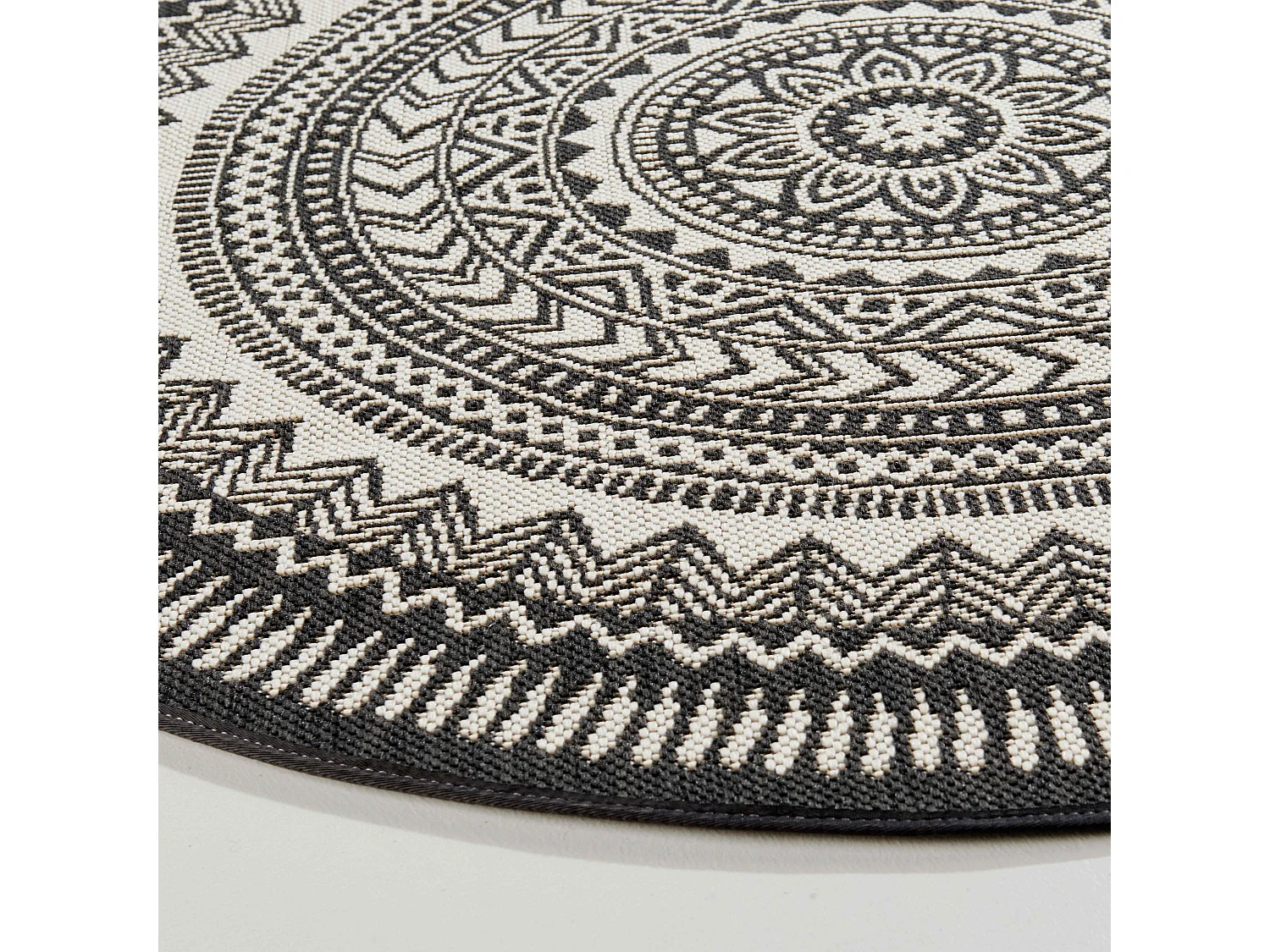 Tapis rond polypropylène noir 160cm