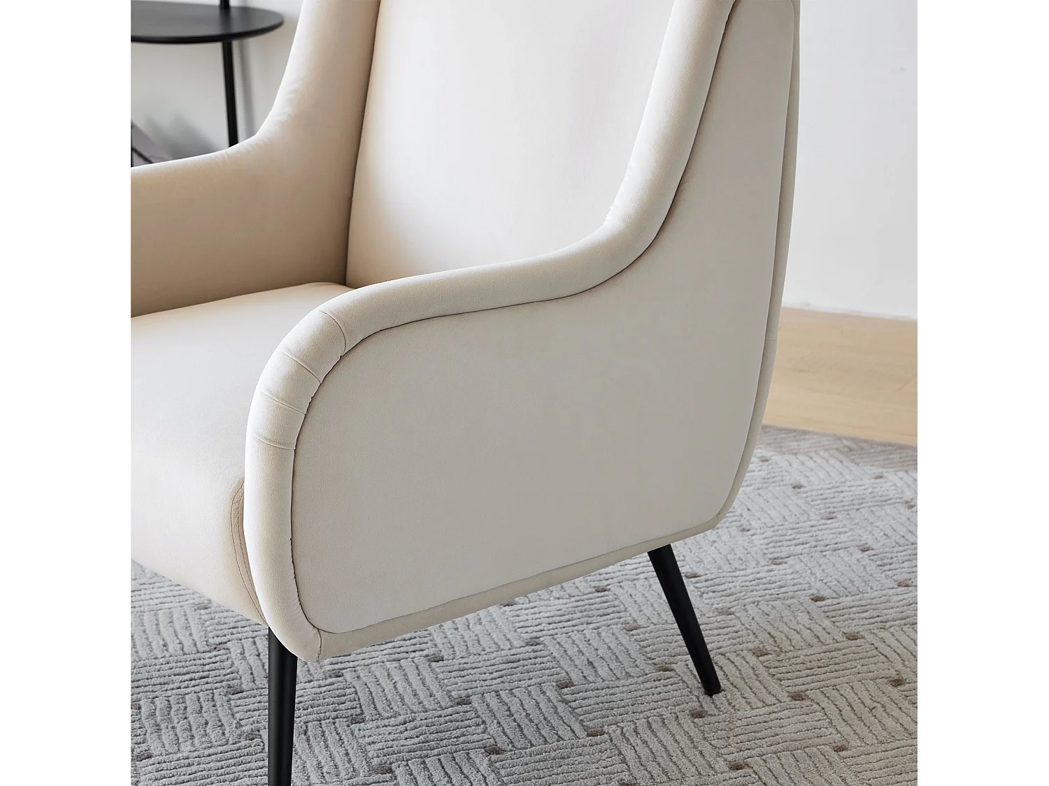 Fauteuil de salon de style moderne avec dossier haut, fauteuil en velours, lire fauteuil de canapé simple avec accoudoirs en métal