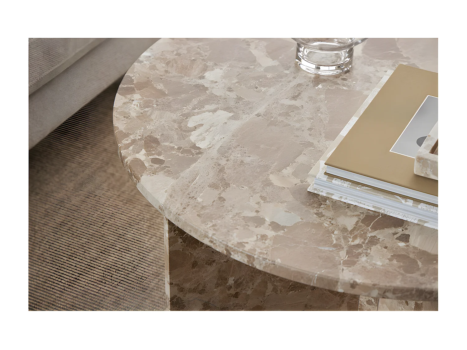 Vega table basse Ø90cm marbre marron.