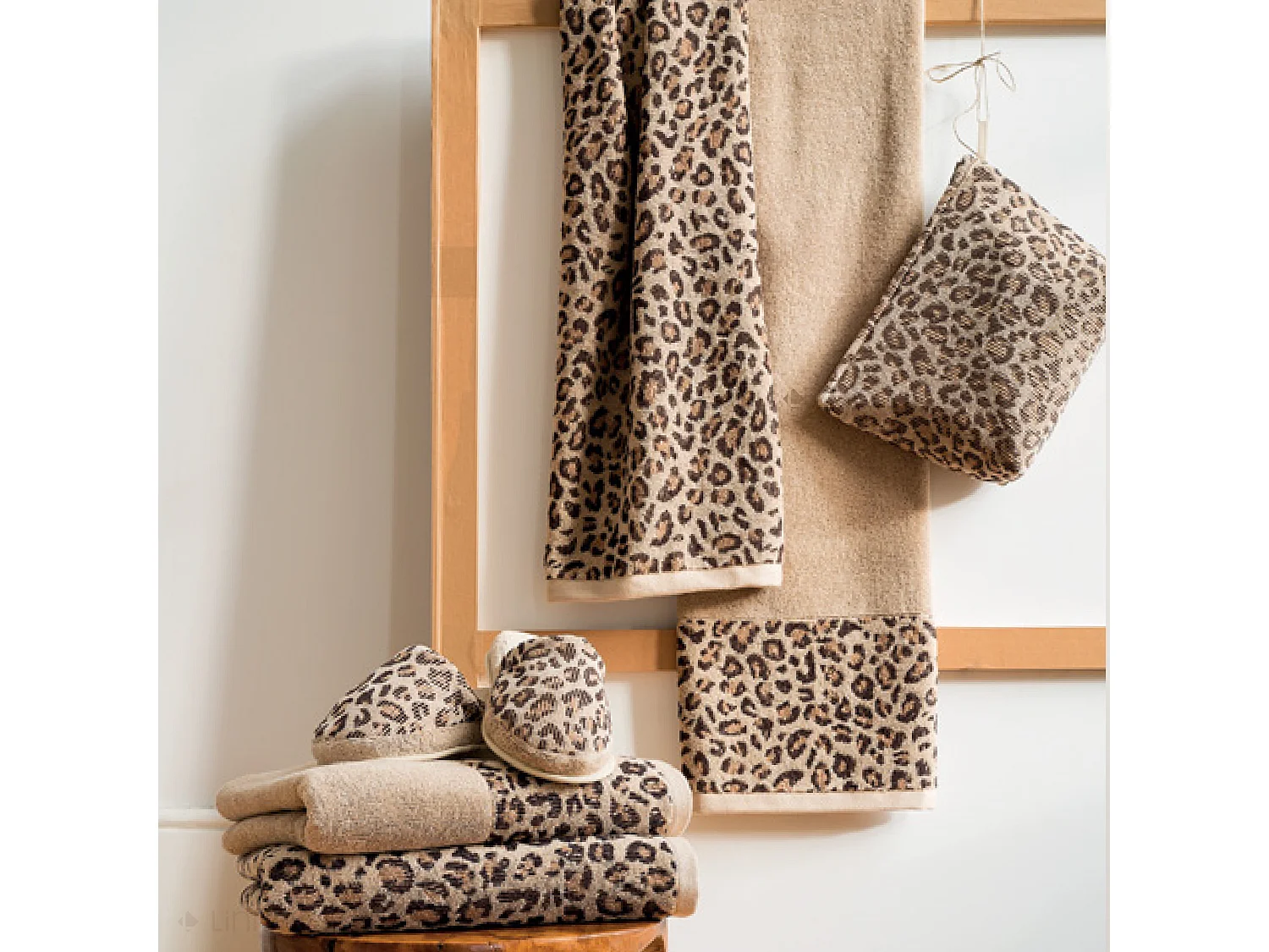 Lot de deux gants de toilette 16x21 cm pur coton collection LEOPARD beige