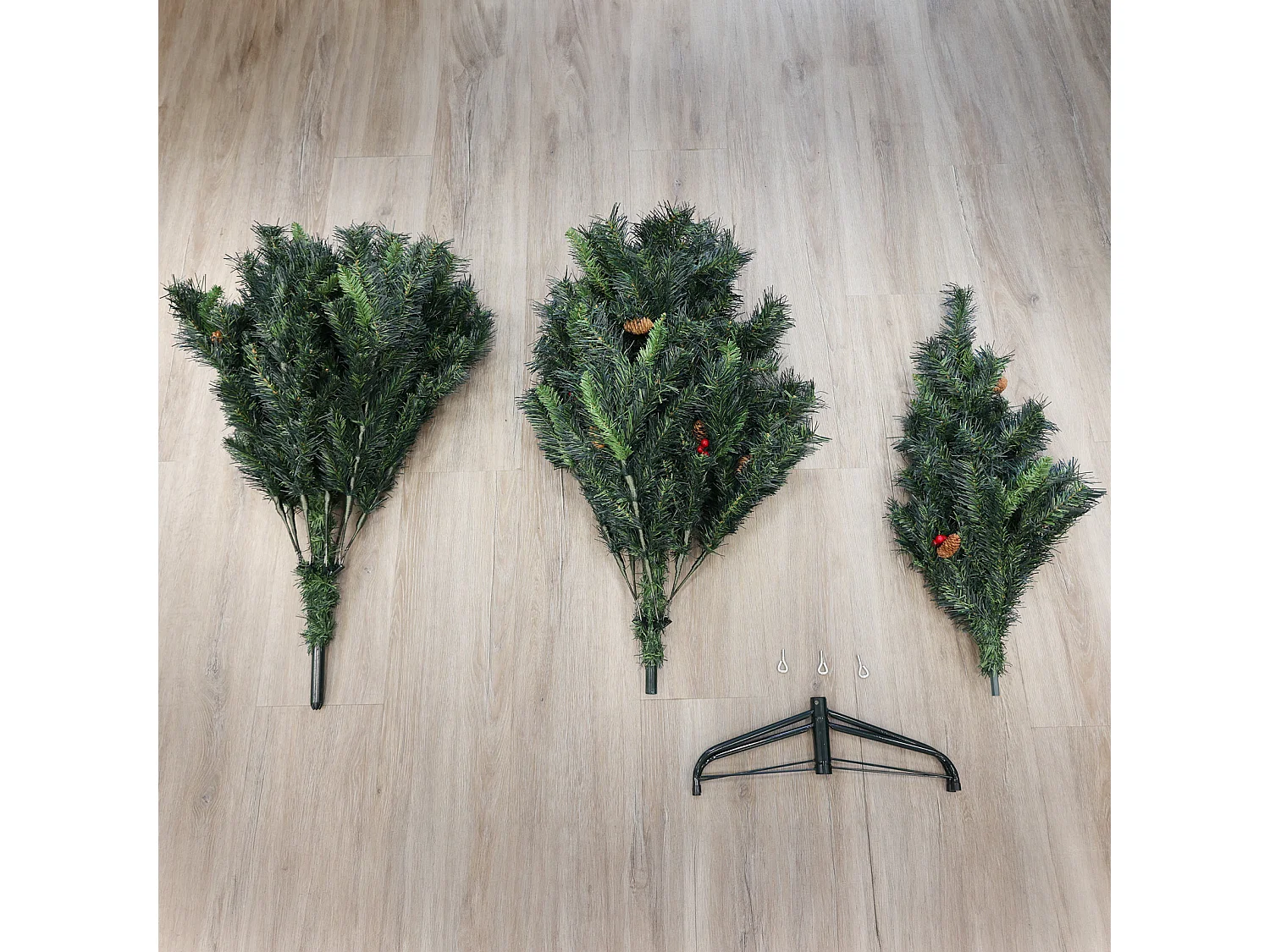 SVITA Sapin de Noël artificiel avec pommes de pin et baies avec support 180 cm