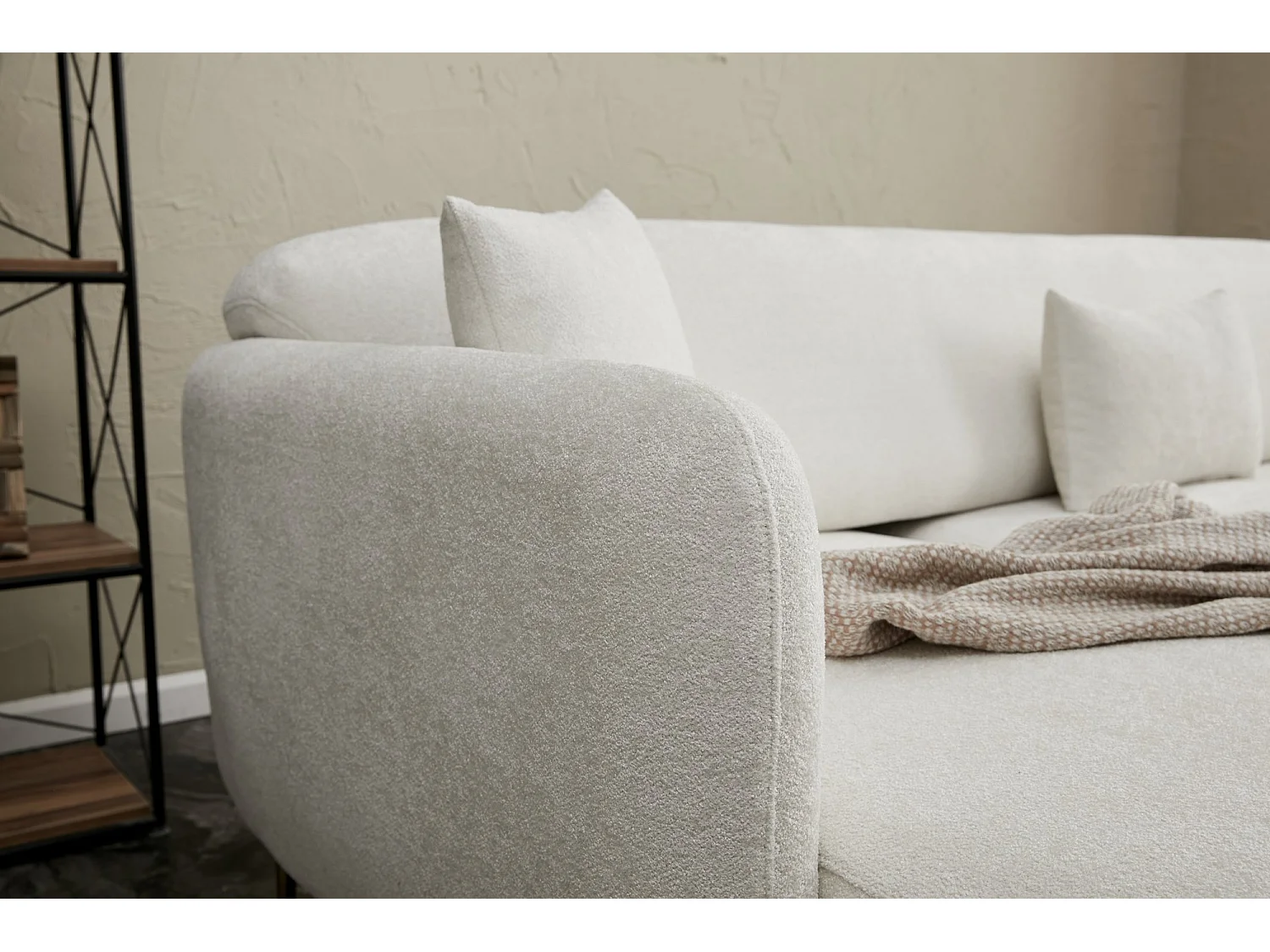 Converteerbare hoekbank in stof en gouden poten Birka 266 cm-Kleur Wit-juiste hoek